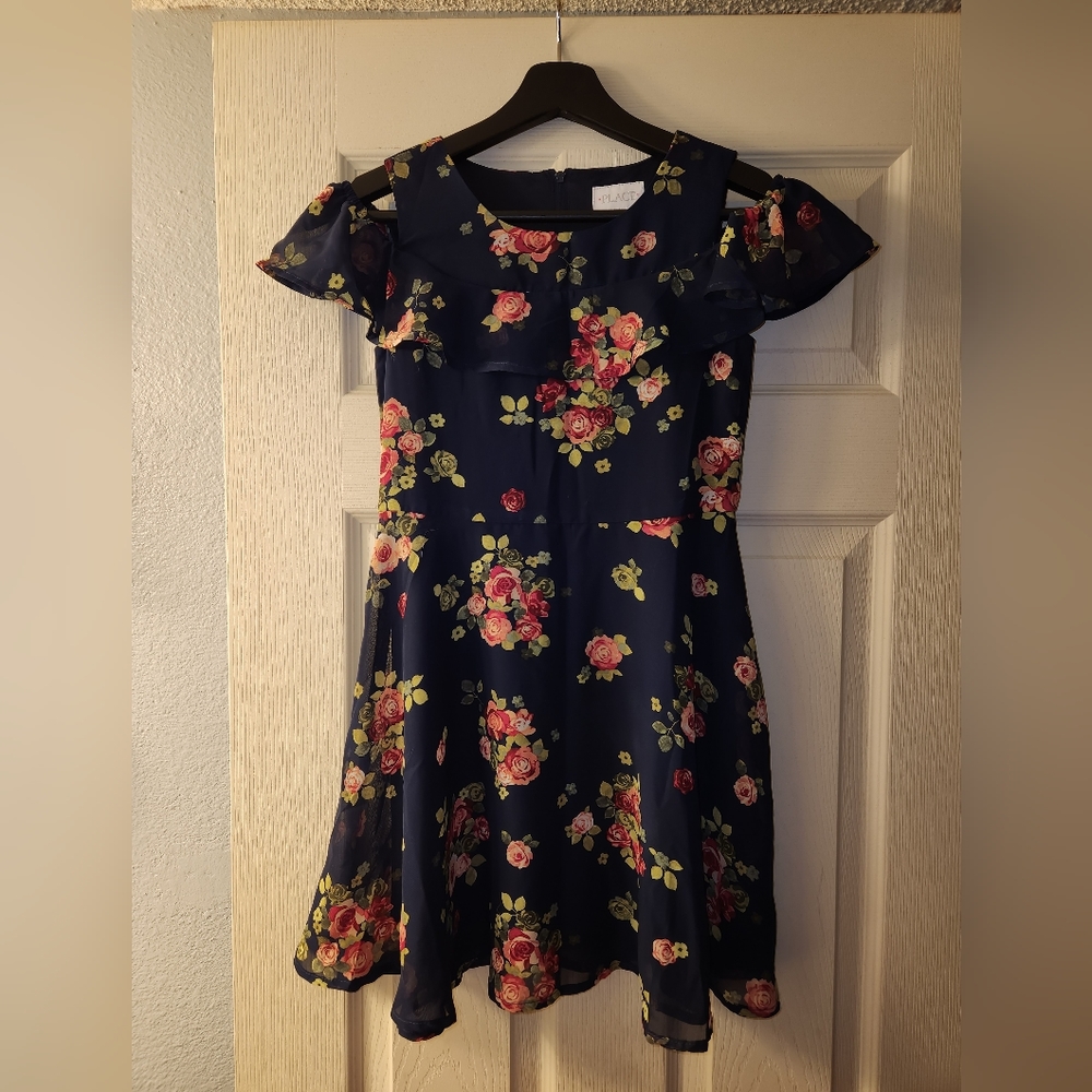 Adorable girls dress